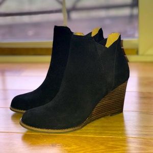 Lucky Brand Youse Wedge Chelsea Boot